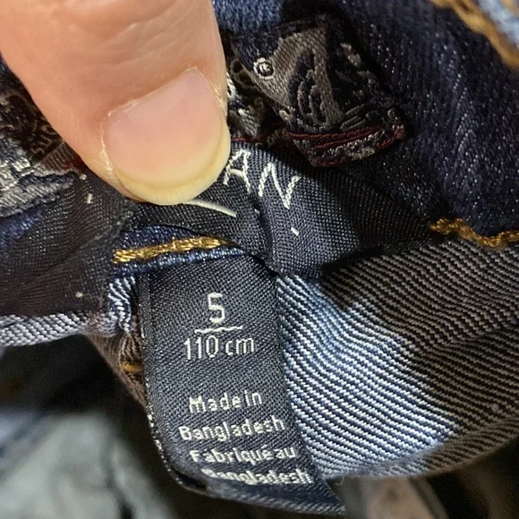 Boys size 5 silver jeans. Snap and zip close. (35/5) - Picture 9 of 16